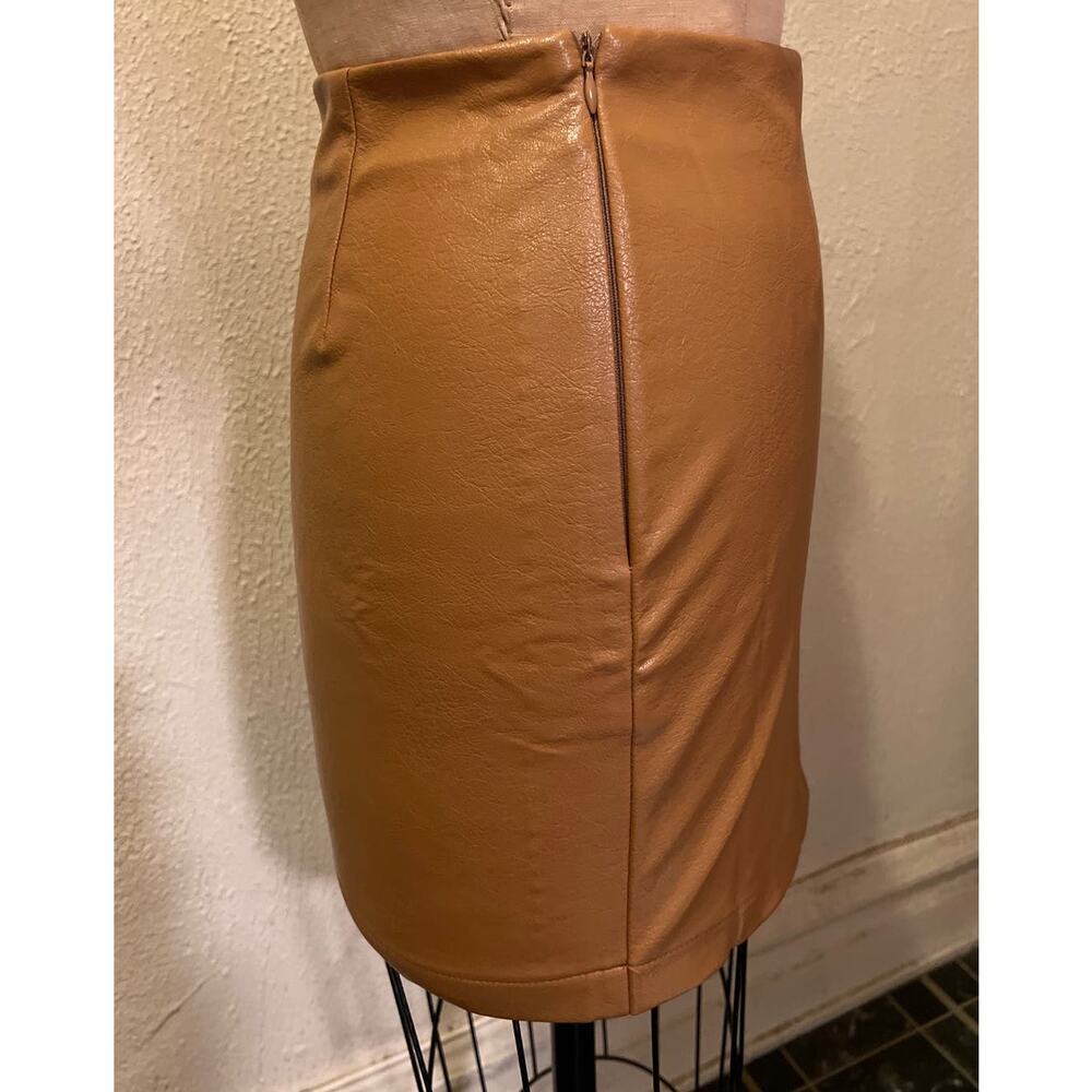 NiMin Clothing Co. Faux Leather Crossover Hem Skirt Tan NWT Size S - Picture 5 of 6